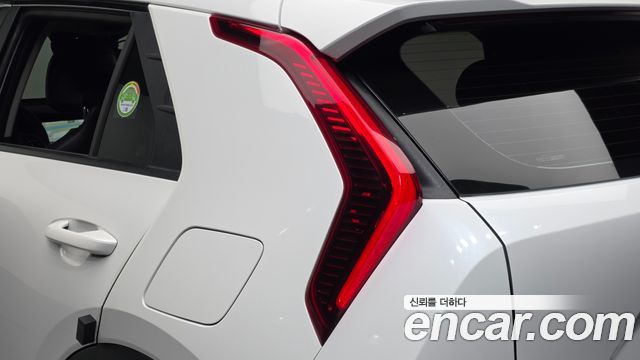 Kia Niro 2024 — photo 9