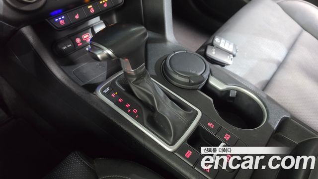 Kia Sportage 2016 — photo 9