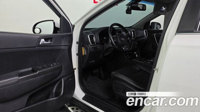 Kia Sportage 2016 — photo 11