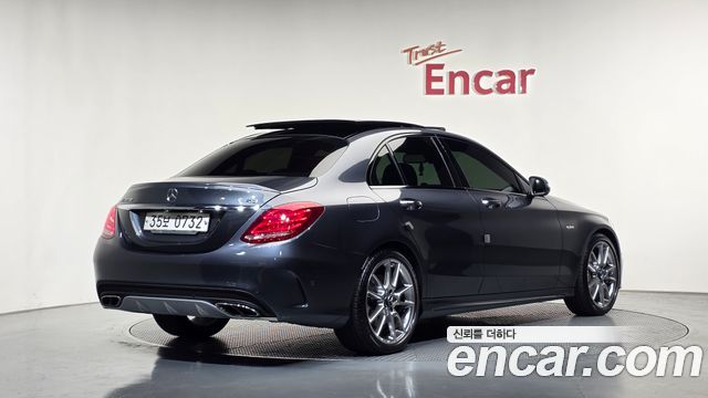 Mercedes-Benz C-Class 2016 — photo 2
