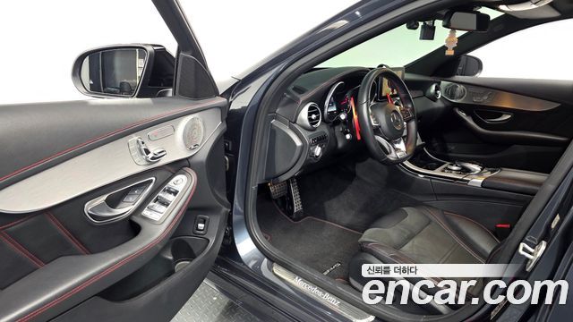 Mercedes-Benz C-Class 2016 — photo 13