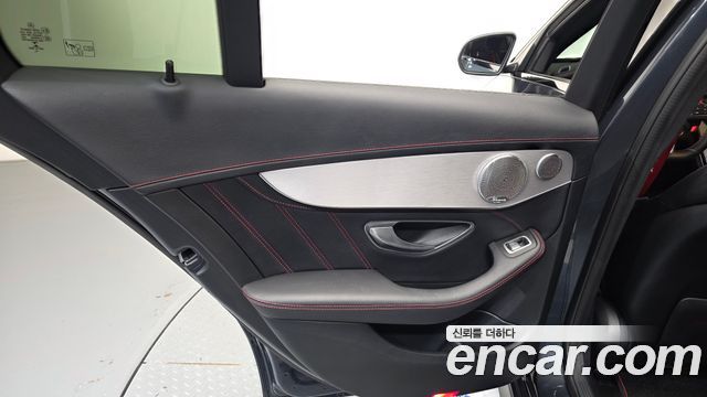 Mercedes-Benz C-Class 2016 — photo 15