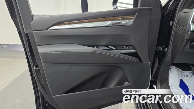 Cadillac Escalade 2026 — photo 14