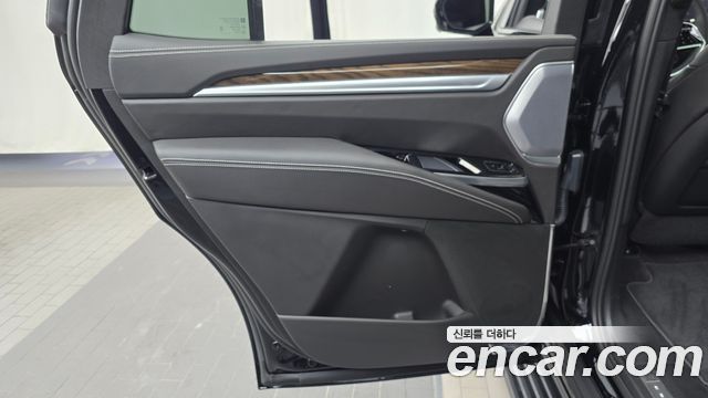 Cadillac Escalade 2026 — photo 15