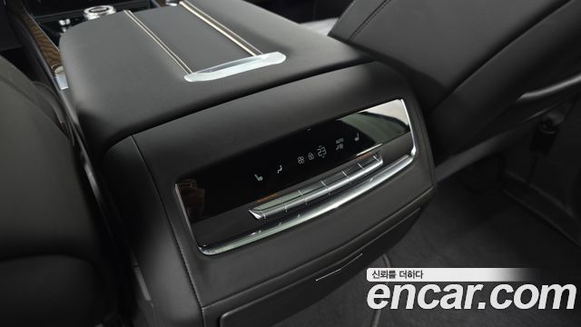 Cadillac Escalade 2026 — photo 31