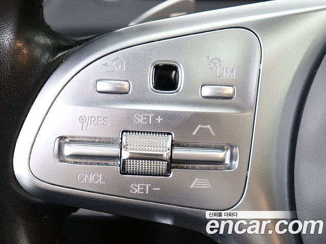 Mercedes-Benz S-Class 2019 — photo 10