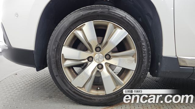 Peugeot 2008 2015 — photo 5