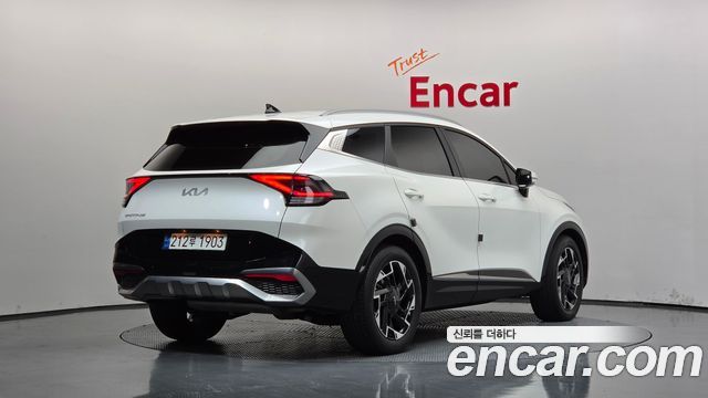 Kia Sportage 2023 — photo 2
