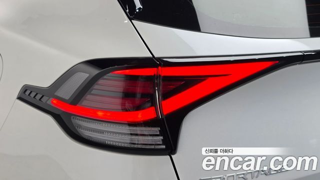 Kia Sportage 2023 — photo 9