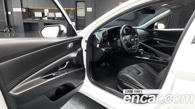 Hyundai AVANTE 2022 — photo 13