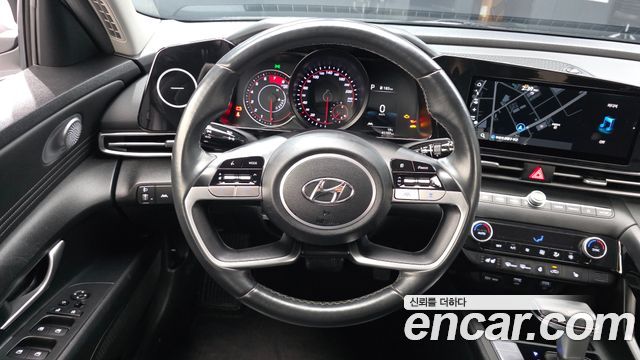 Hyundai AVANTE 2022 — photo 19