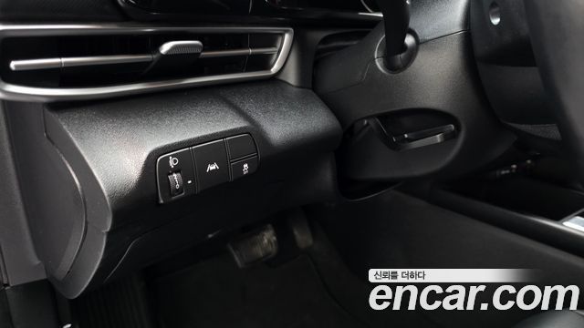 Hyundai AVANTE 2022 — photo 25