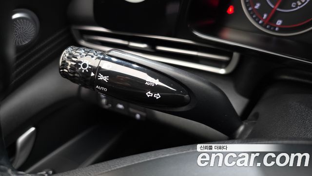 Hyundai AVANTE 2022 — photo 26