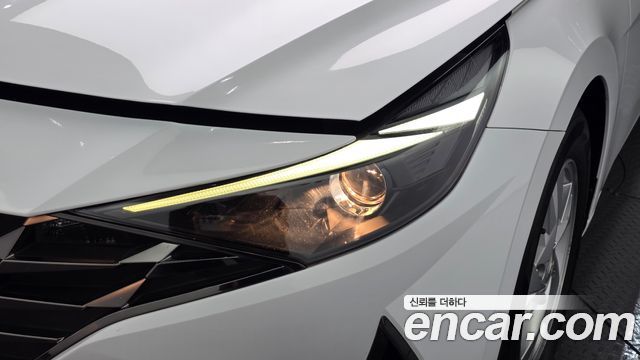 Hyundai AVANTE 2022 — photo 8