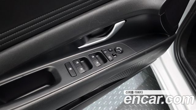 Hyundai AVANTE 2022 — photo 28