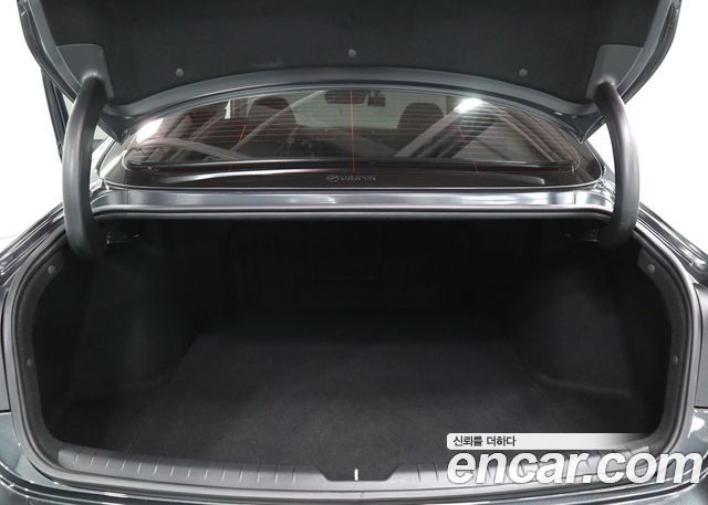 Hyundai Sonata 2022 — photo 18