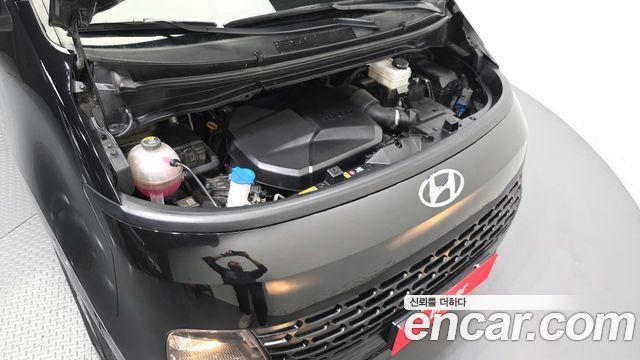 Hyundai Staria 2022 — photo 6