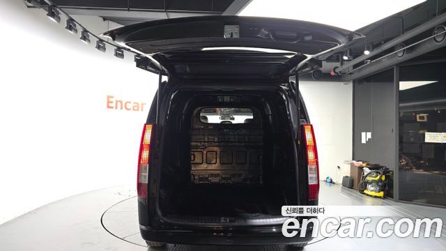 Hyundai Staria 2022 — photo 20