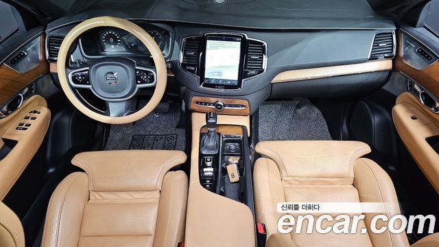 Volvo XC90 2018 — photo 7