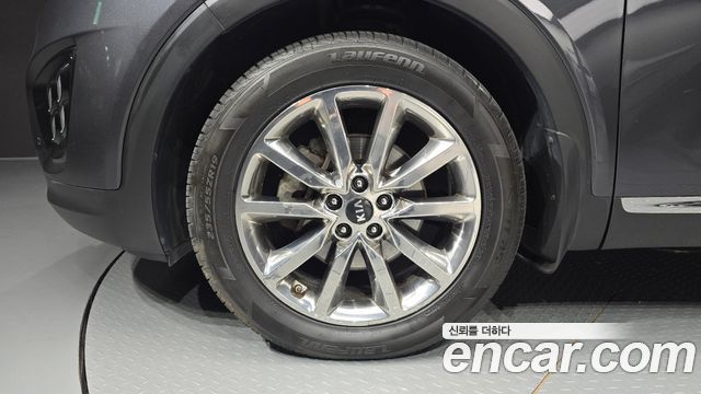 Kia Sorento 2017 — photo 5