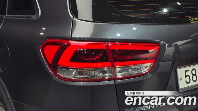 Kia Sorento 2017 — photo 9