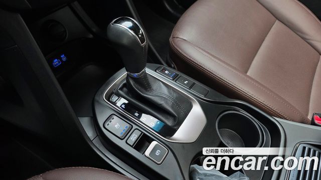 Hyundai Santafe 2017 — photo 12