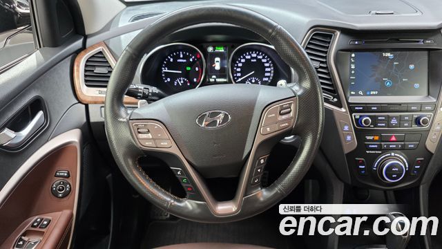 Hyundai Santafe 2017 — photo 19
