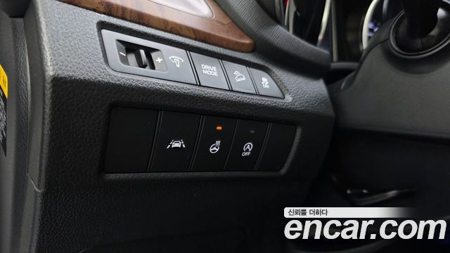 Hyundai Santafe 2017 — photo 25