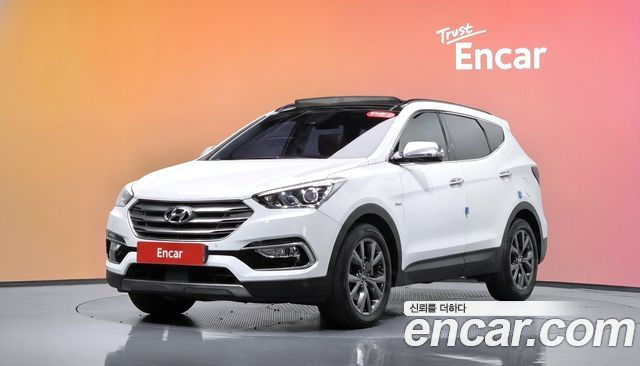 Hyundai Santafe 2017 — photo 1