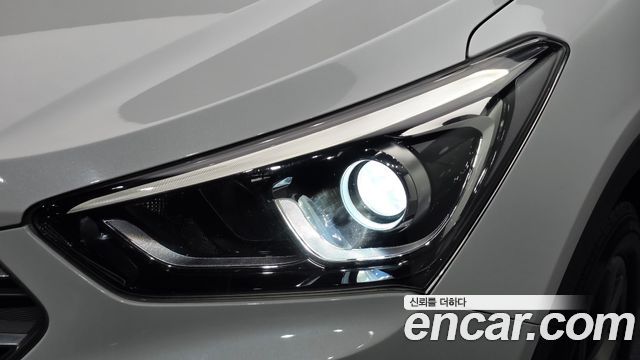 Hyundai Santafe 2017 — photo 8
