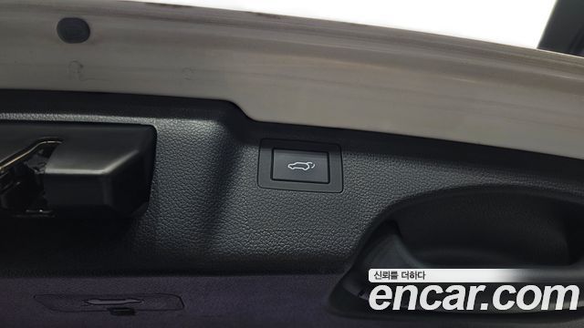 Hyundai Santafe 2017 — photo 33
