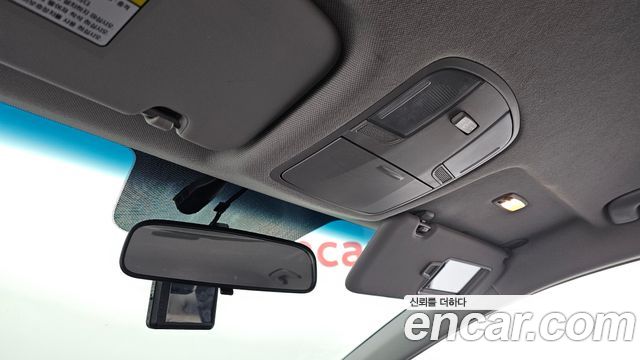 Hyundai AVANTE 2016 — photo 28
