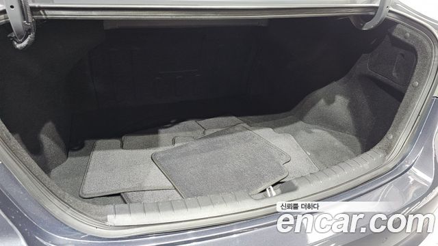 Hyundai AVANTE 2016 — photo 30