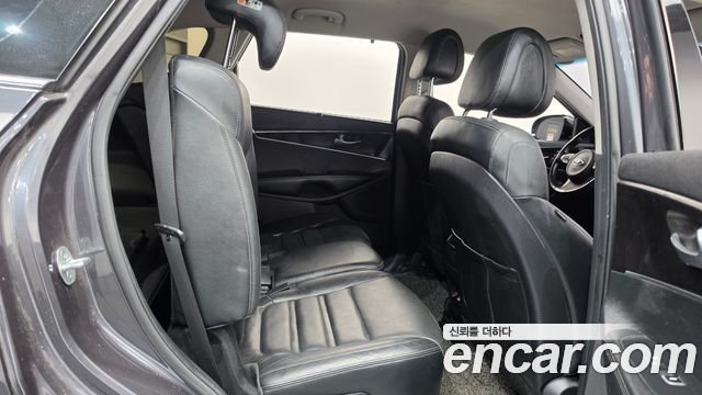 Kia Sorento 2015 — photo 17