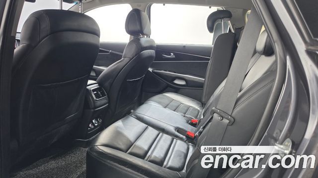 Kia Sorento 2015 — photo 24