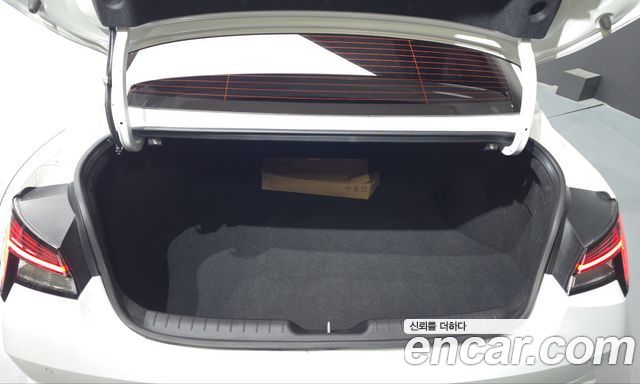 Hyundai AVANTE 2023 — photo 24