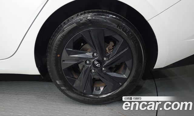 Hyundai AVANTE 2023 — photo 7