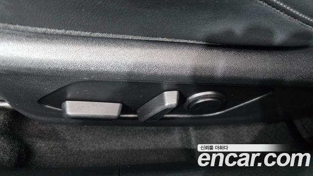 Hyundai AVANTE 2023 — photo 31