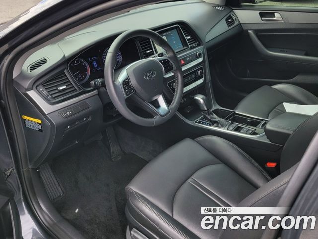 Hyundai Sonata 2019 — photo 17