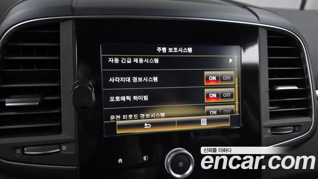 Renault Korea QM6 2018 — photo 16