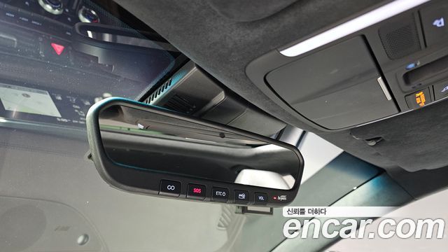 Genesis G70 2018 — photo 26