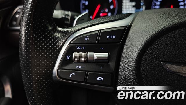 Genesis G70 2018 — photo 30