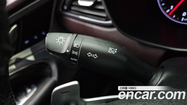 Genesis G70 2018 — photo 34