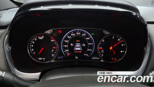 Chevrolet Korea Traverse 2023 — photo 11