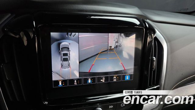 Chevrolet Korea Traverse 2023 — photo 23