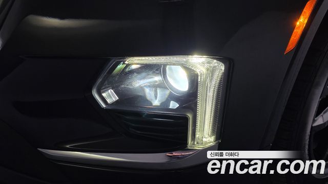 Chevrolet Korea Traverse 2023 — photo 8