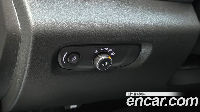 Chevrolet Korea Traverse 2023 — photo 32