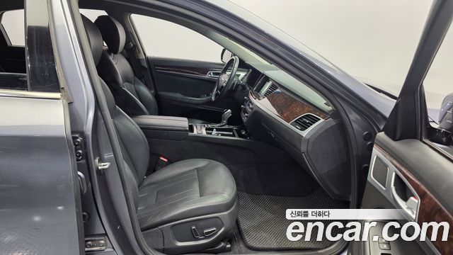 Hyundai Genesis 2016 — photo 18
