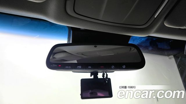Hyundai Genesis 2016 — photo 22
