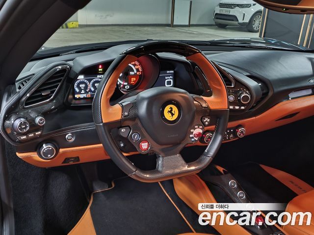 Ferrari 488 2018 — photo 10